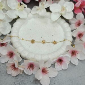 GOLD COLOURFULL FLOWER BRACELET - Image 2