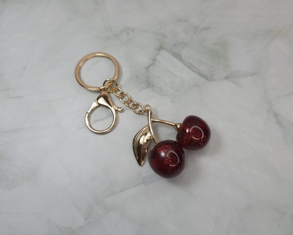 CHERRY KEYCHAIN RED MEDIUM