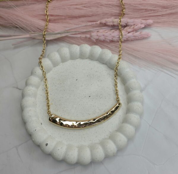 BAR NECKLACE