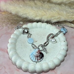 CERAMIC CLAM NECKLACE