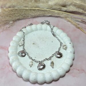 CLAM SILVER NECKLACE
